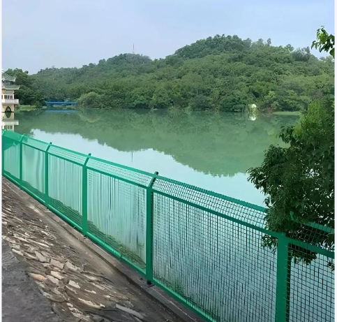 河道隔离网